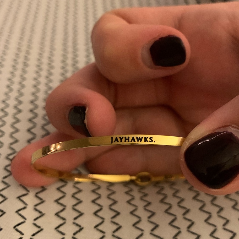 thin gold bangle
